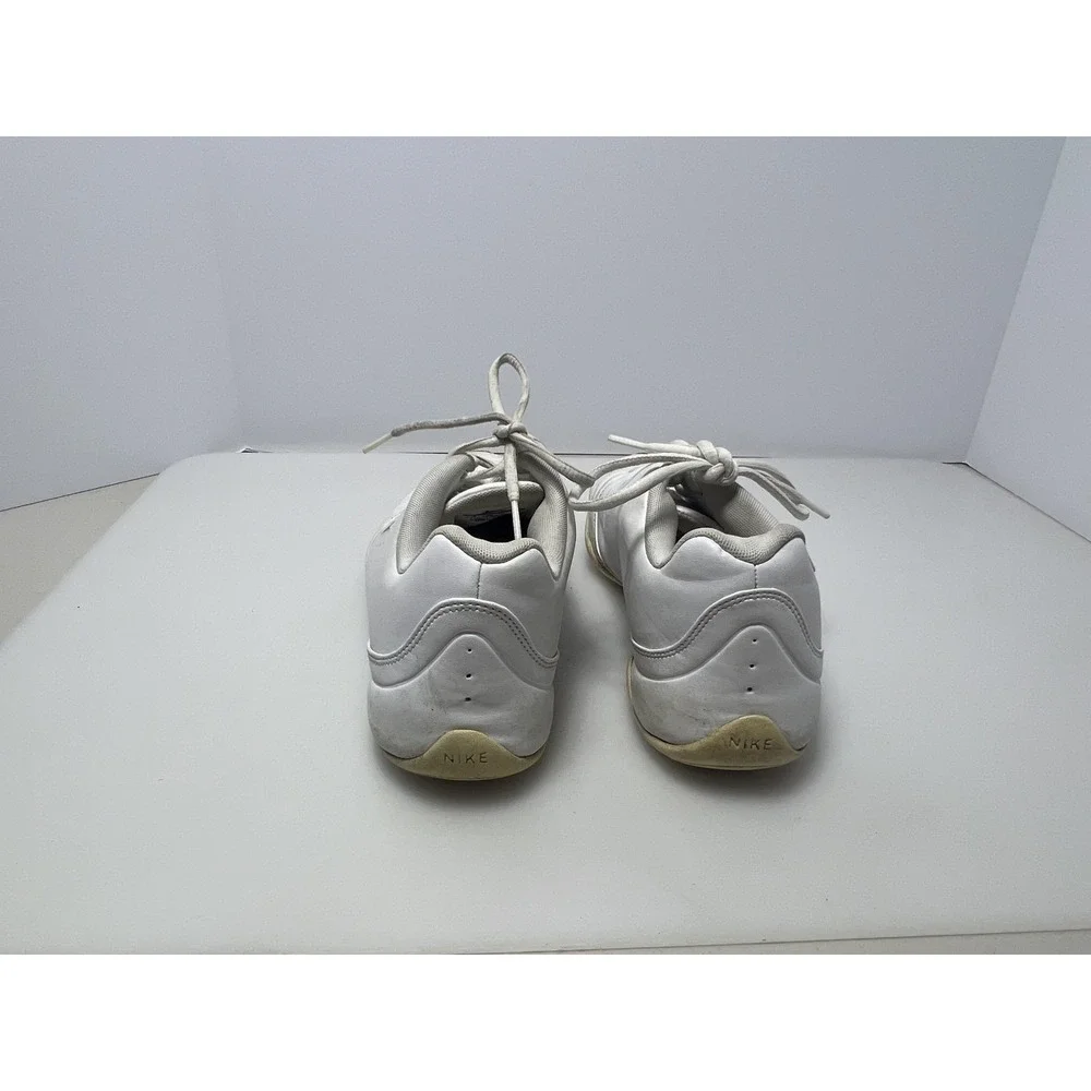 Nike Cheer Dance Shoes Womens Size 10 White Gold Training Sneakers‎ 647937-100